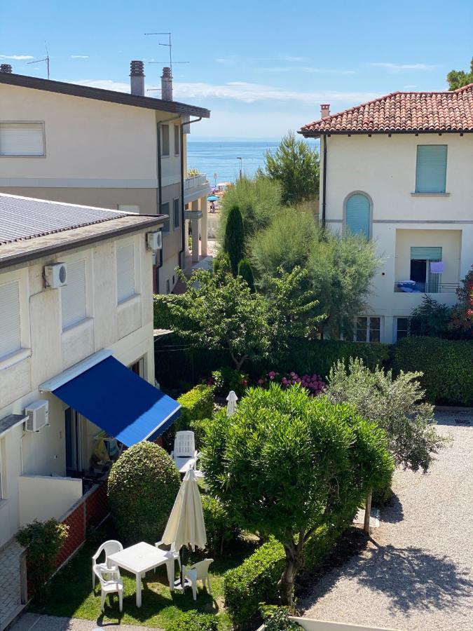 Residenza Canova Lignano Sabbiadoro Luaran gambar