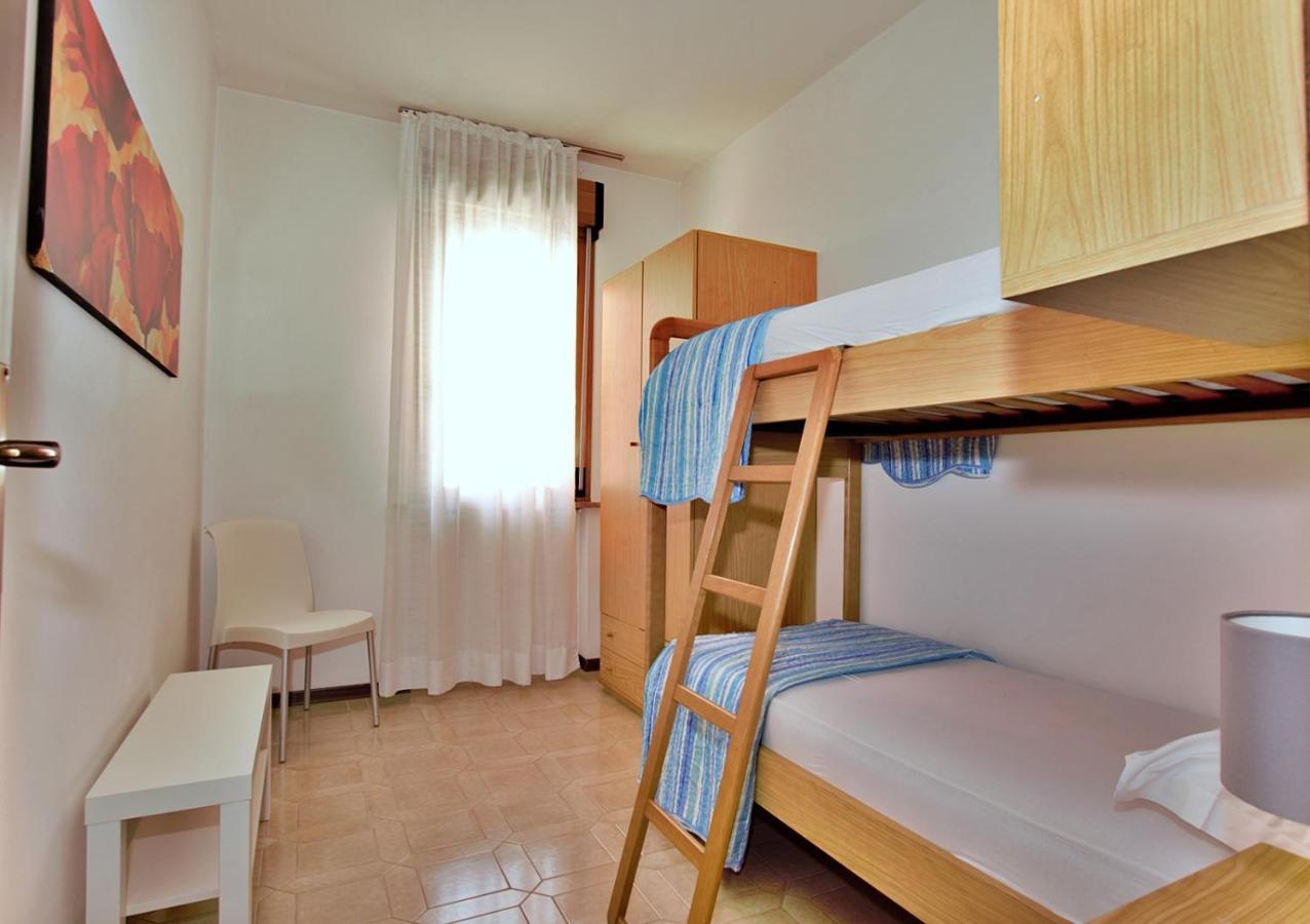 Residenza Canova Lignano Sabbiadoro Luaran gambar