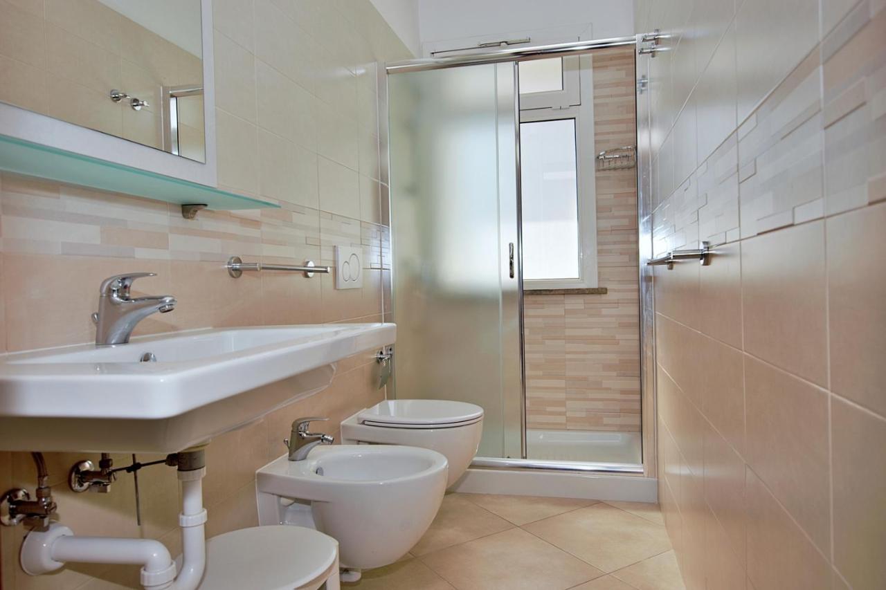 Residenza Canova Lignano Sabbiadoro Luaran gambar