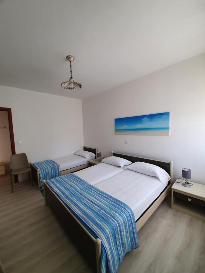 Residenza Canova Lignano Sabbiadoro Luaran gambar