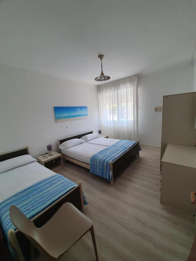 Residenza Canova Lignano Sabbiadoro Luaran gambar
