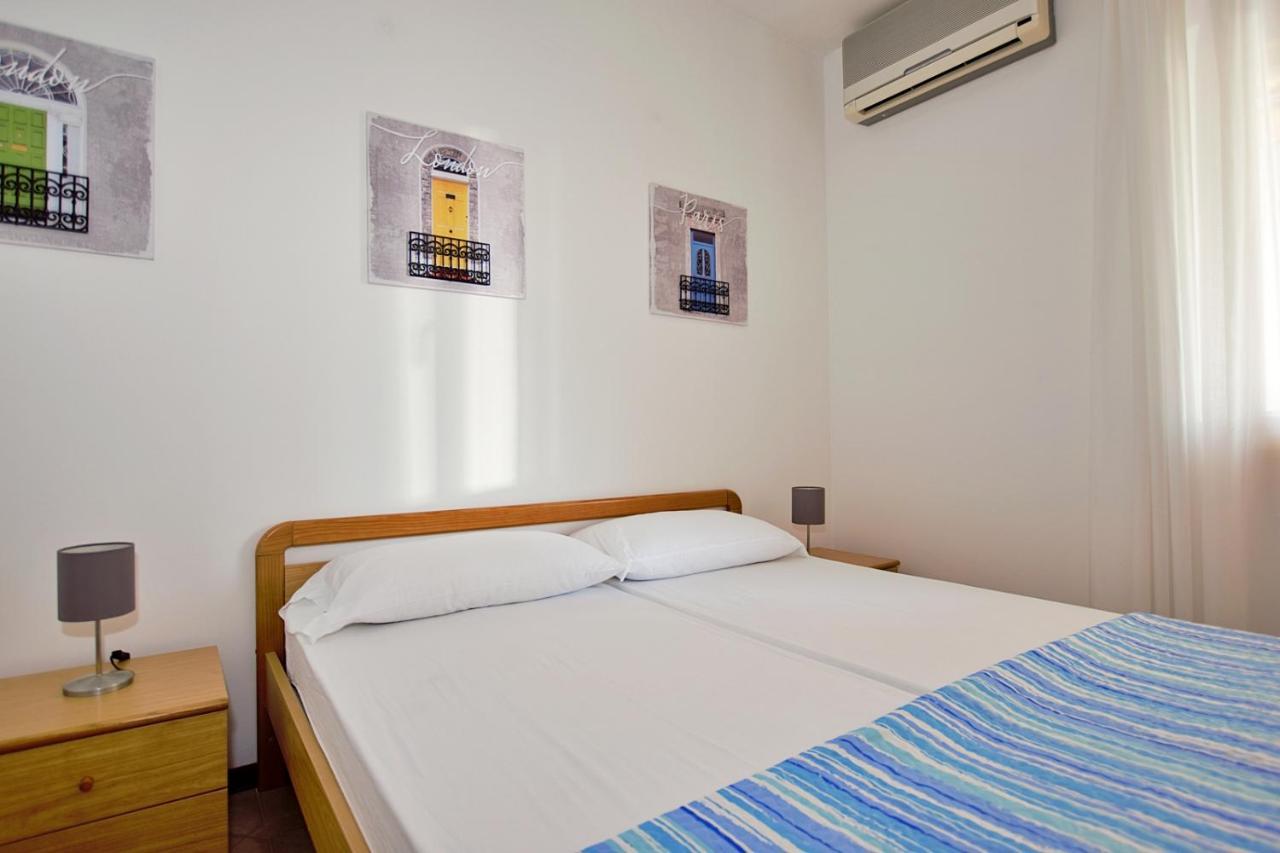 Residenza Canova Lignano Sabbiadoro Luaran gambar
