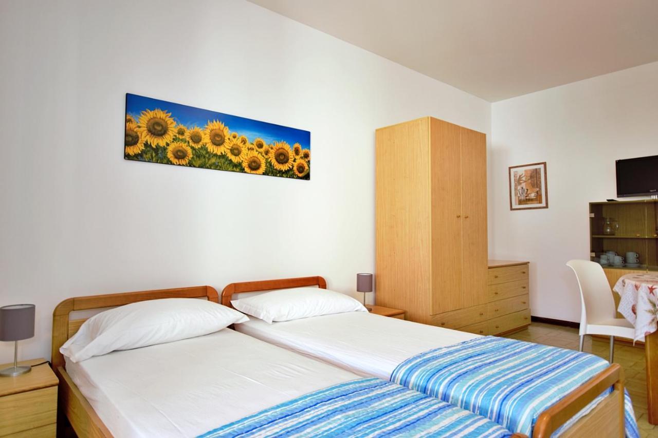 Residenza Canova Lignano Sabbiadoro Luaran gambar