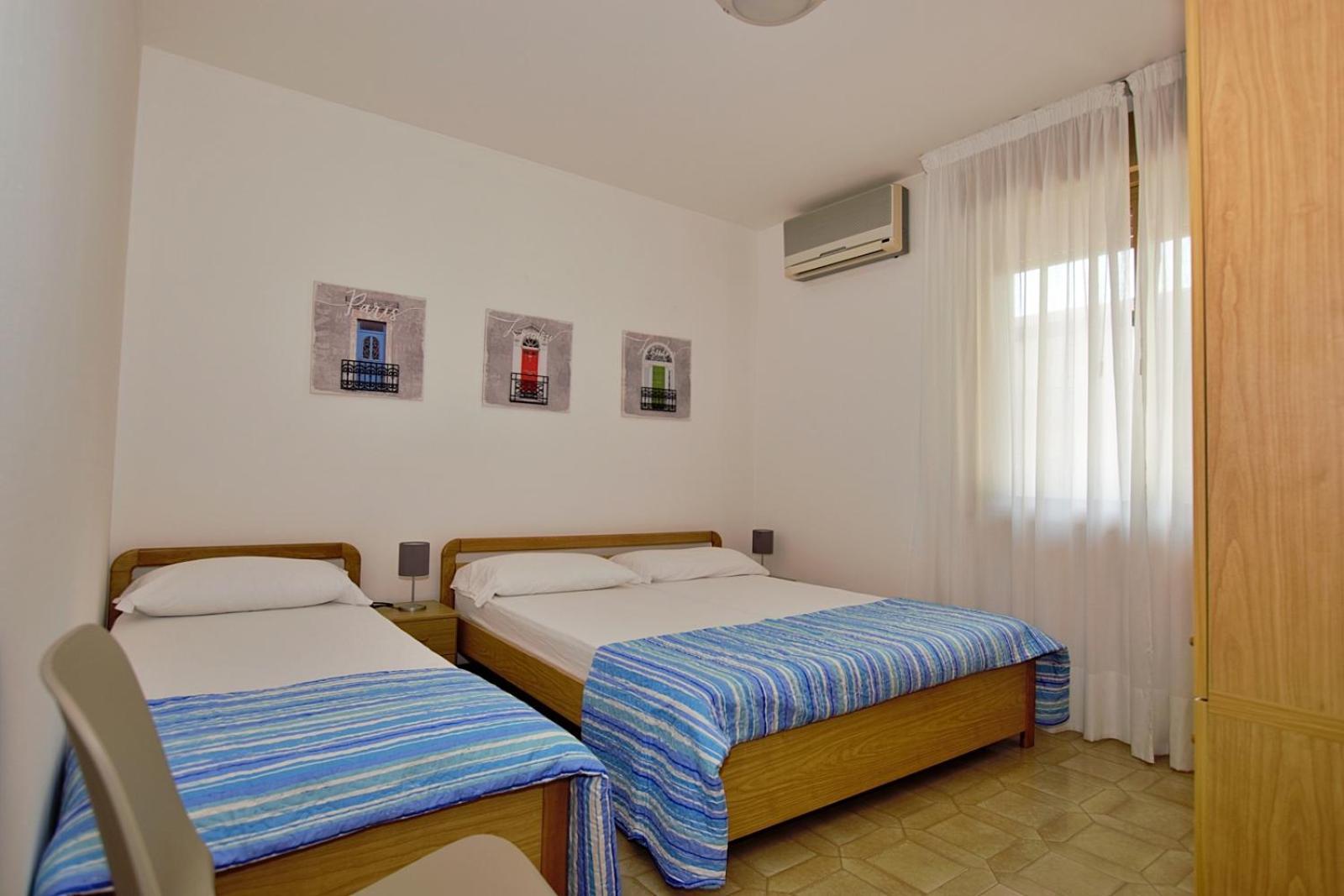 Residenza Canova Lignano Sabbiadoro Luaran gambar