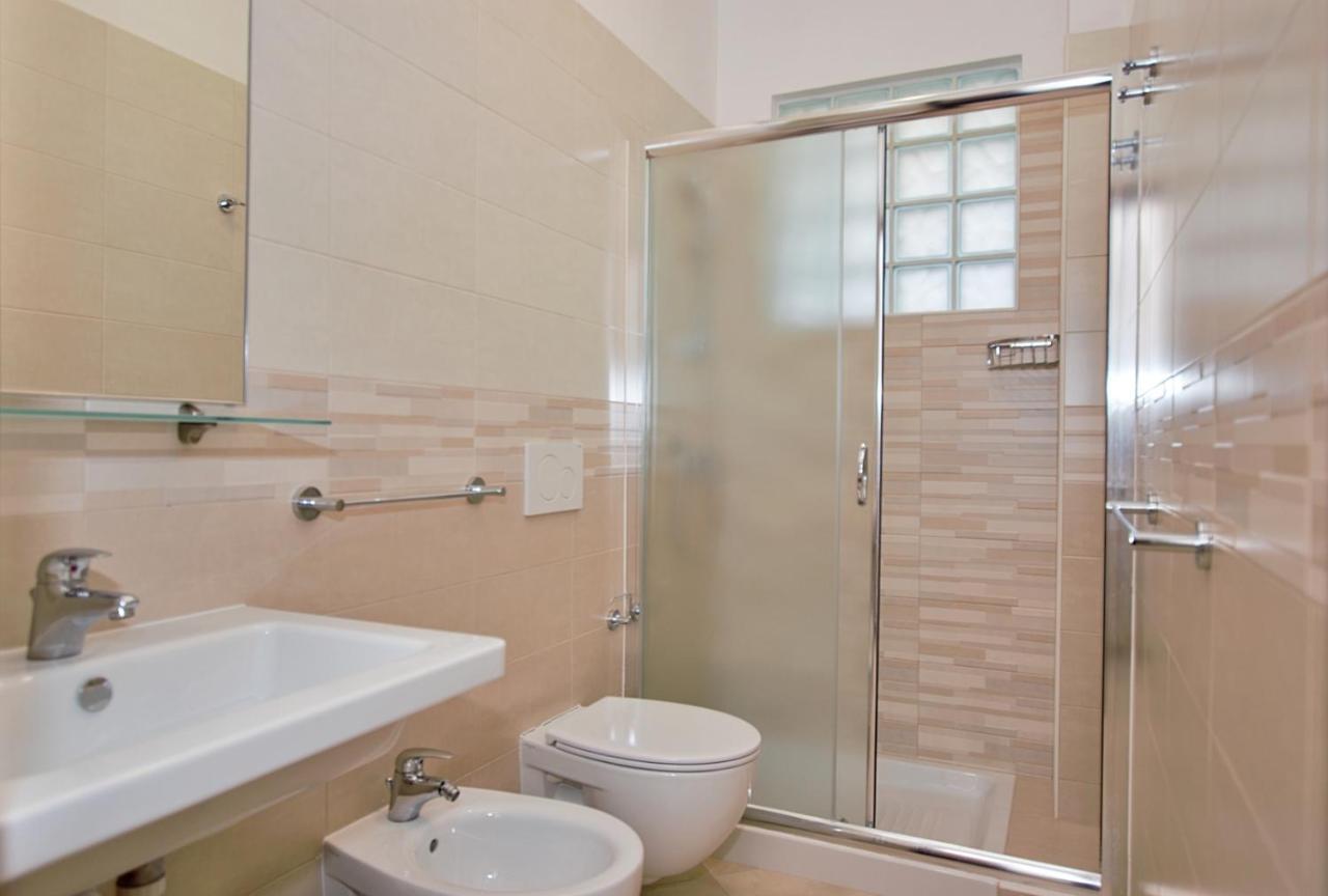Residenza Canova Lignano Sabbiadoro Luaran gambar
